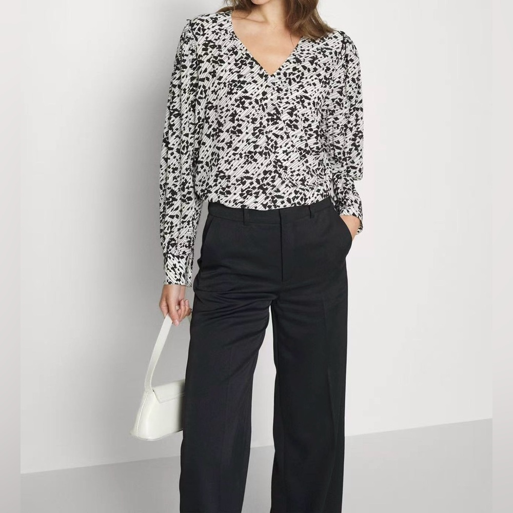 BOSS Baluta Confetti Print Silk Popover Blouse Size 2 NWOT